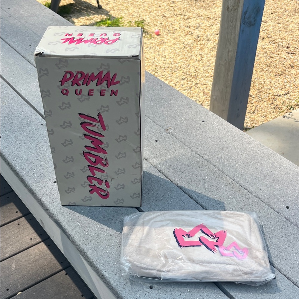 Brand New Unopened 40oz Primal Queen Tumbler & Primal Queen Fanny Pack
